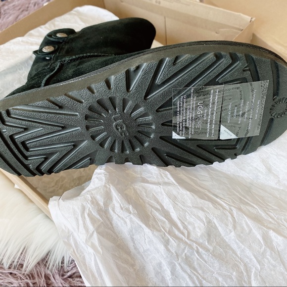 UGG Marciela II Water Resistant Boot - Picture 4 of 8